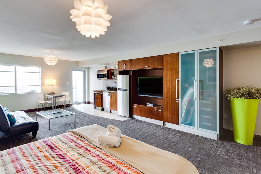 C Ocean Rentals At Strand Ocean Drive (Adults Only) マイアミビーチ エクステリア 写真
